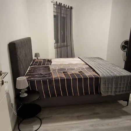 Madonna 2 By Interhome * Zadar