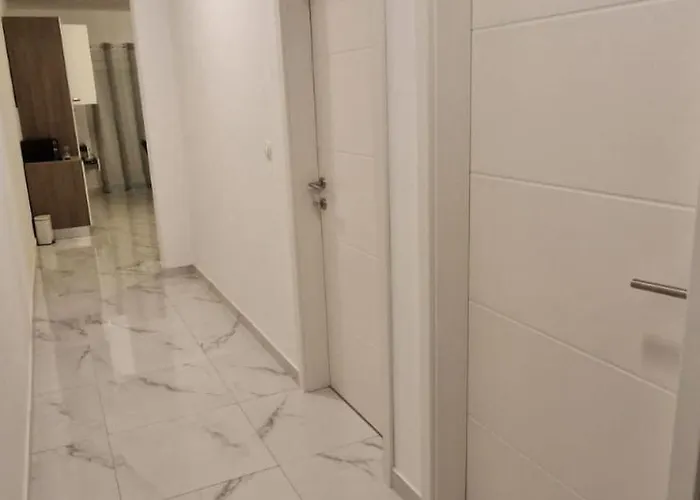 Madonna 2 By Interhome Apartament *