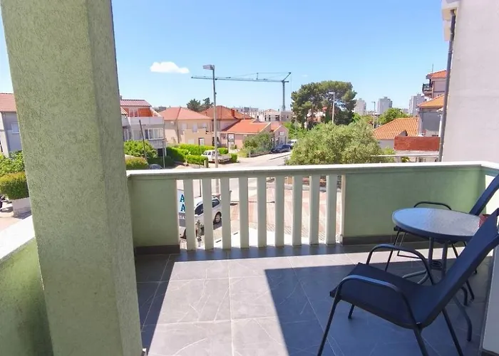 Madonna 2 By Interhome 자다르