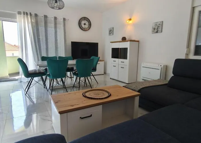 Appartement Madonna 2 By Interhome