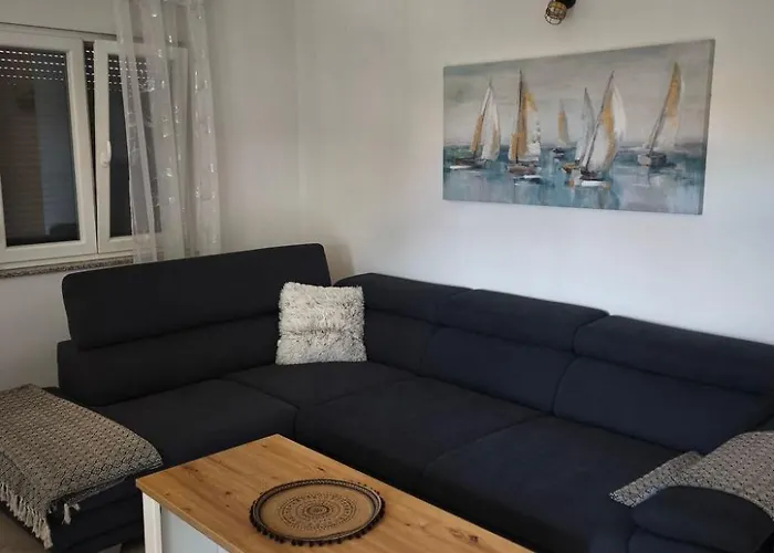 Madonna 2 By Interhome Zadar